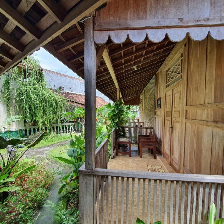 بانيووانجى Pinarak Homestay المظهر الخارجي الصورة